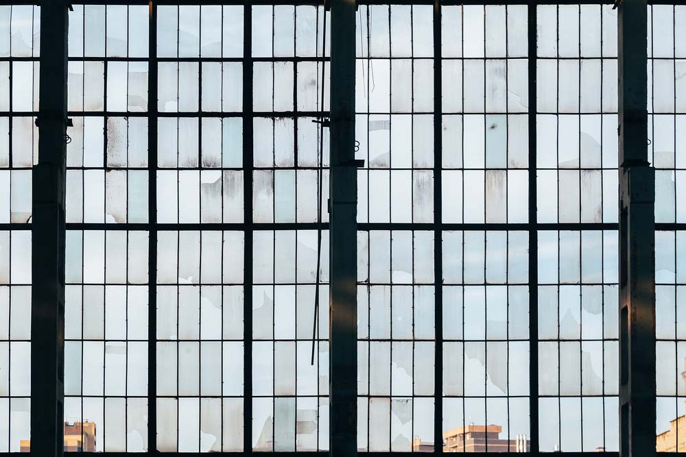 The Evolution of Large Scale Windows Towards Unobstructed, Uninterrupted Views - 10780